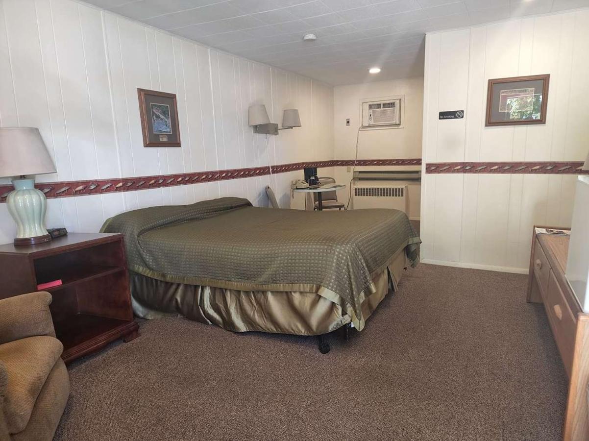White Valley Motel Saint Charles Екстер'єр фото